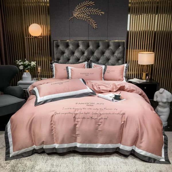 Set di biancheria da letto 2022 60 Lenzuolo da letto in quattro pezzi tinta unita con ricamo a punto lungo in cotone - vendita di lusso rosa chiaro