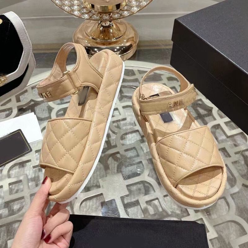 100% leather women's sandals Summer Designer fashion sponge sole slipper Diamond check slideshow Seaside beach shoes Waterproof platform increase leather strap box