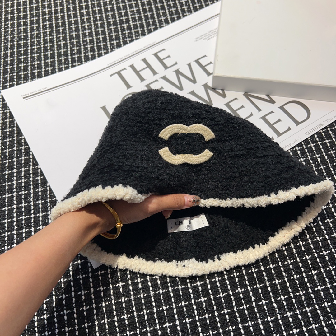 Bucket hat designer bucket hat Luxury hat good-looking bucket hat solid colour letter design out of the house versatile style with clothes super good-looking