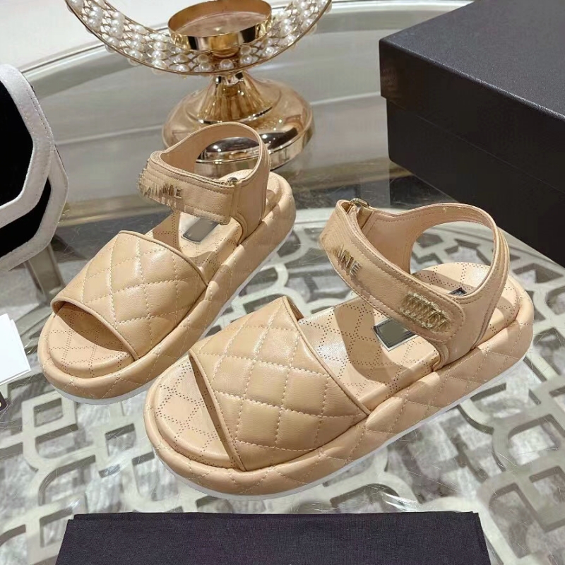 100% leather women's sandals Summer Designer fashion sponge sole slipper Diamond check slideshow Seaside beach shoes Waterproof platform increase leather strap box