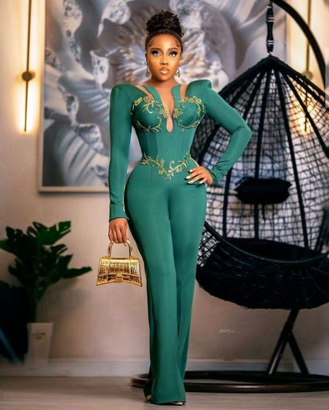 Aso Ebi vert robes de bal pour occasions spéciales combinaisons manches longues élastique satin perlé soirée robe formelle pour Nigeria femmes noires robes de fiançailles NL216