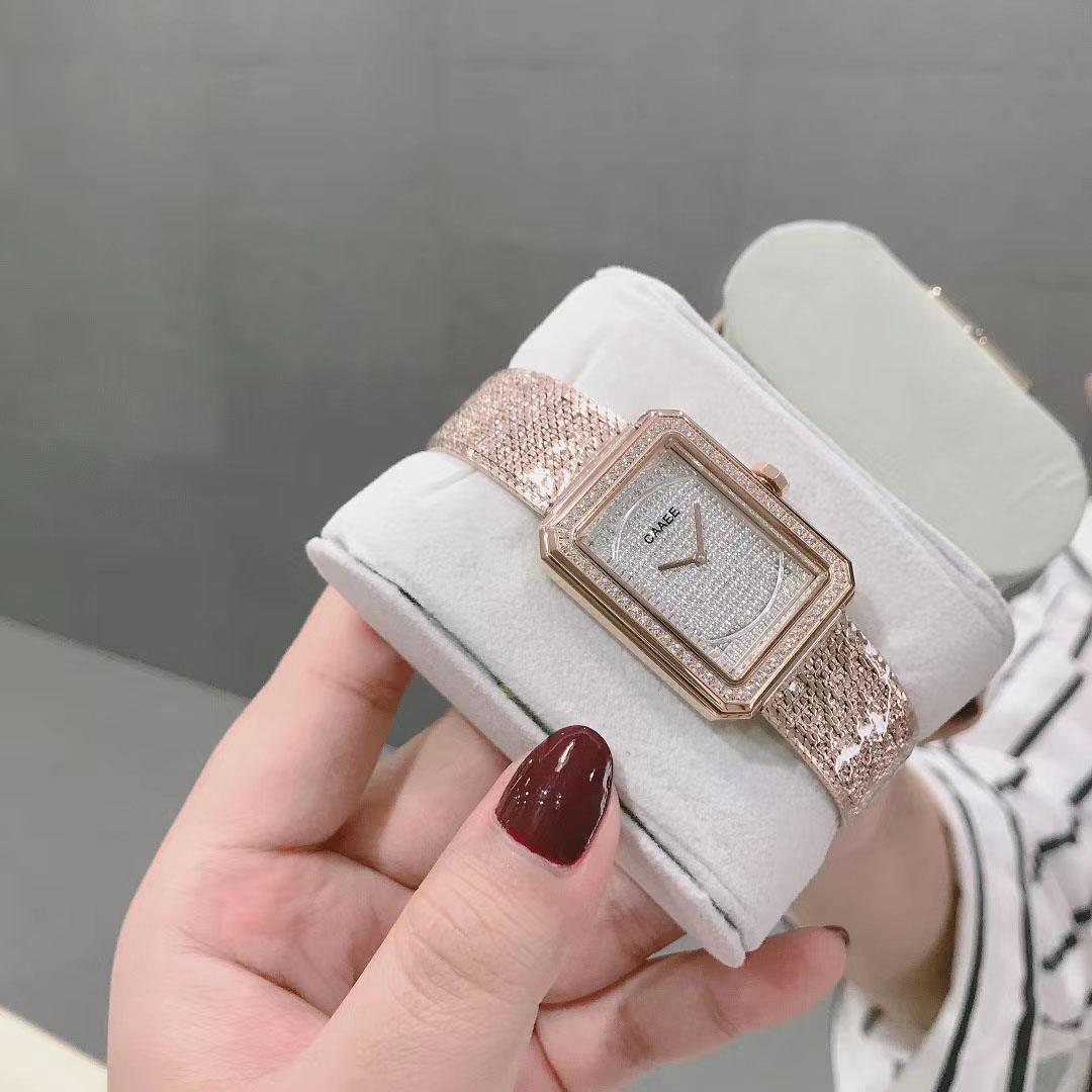 Women's Watch Luxury Wedding Diamond Square Dial Personlig texturkedja mångsidiga designerklockor