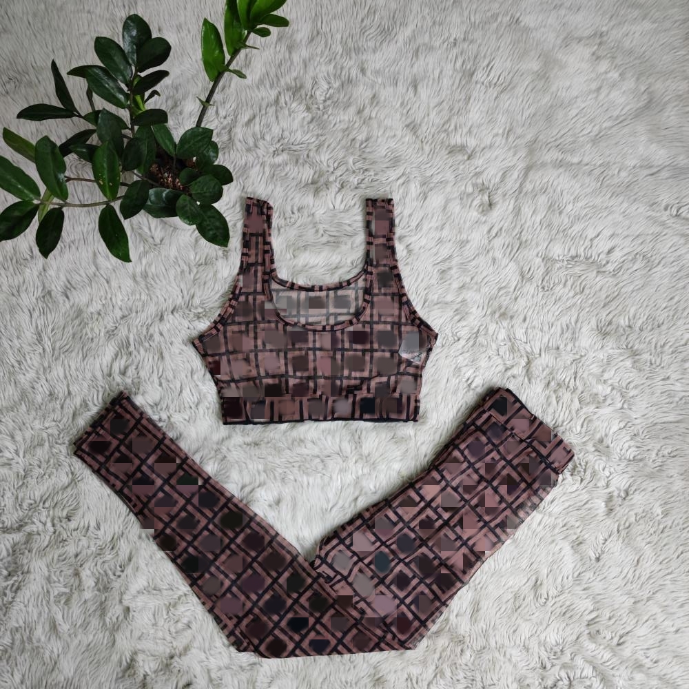 Mesh Sporty Two Piece Set Running Yoga Outfits Women Sexig Vest Top and Leggings Set gratis fartyg