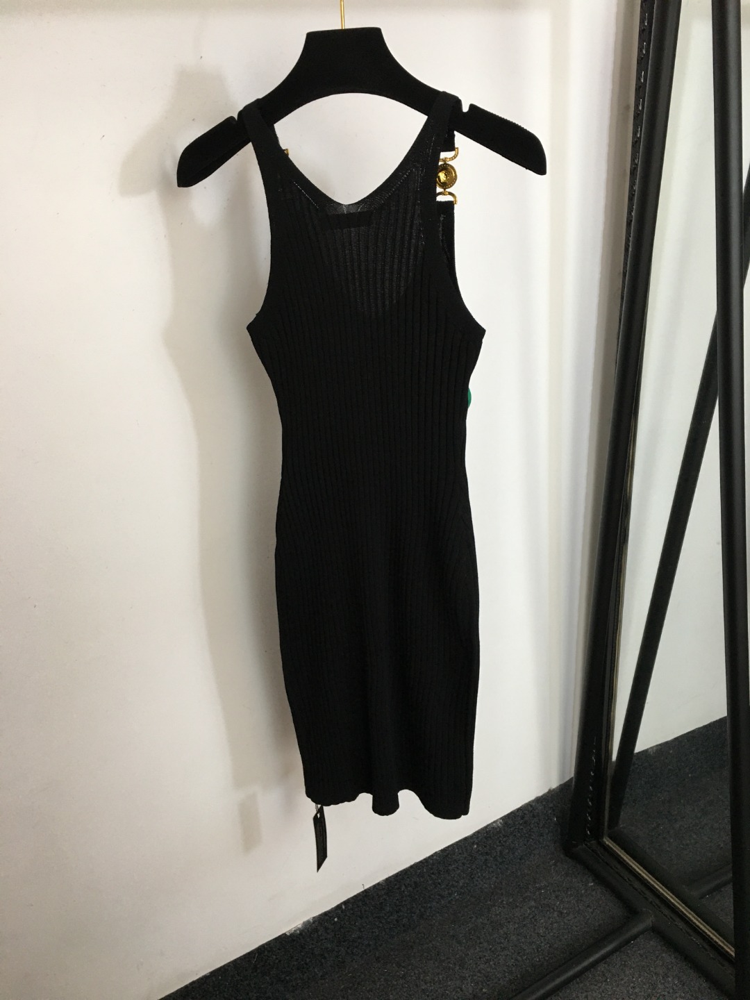 1216 XXL 2024 Milan Runway Dress Spring Crew Neck Sleeveless ovanför knävitt grönt varumärke samma stil kvinnliga klänning mode hög kvalitet 20231104