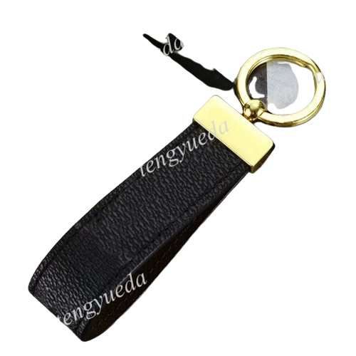 Modedesigner -Tasche Teile Schlüsselanhänger Dekoration Autos Schlüsselketten Hochwertiges Lederband Luxus Metall Keyring Armband5776907