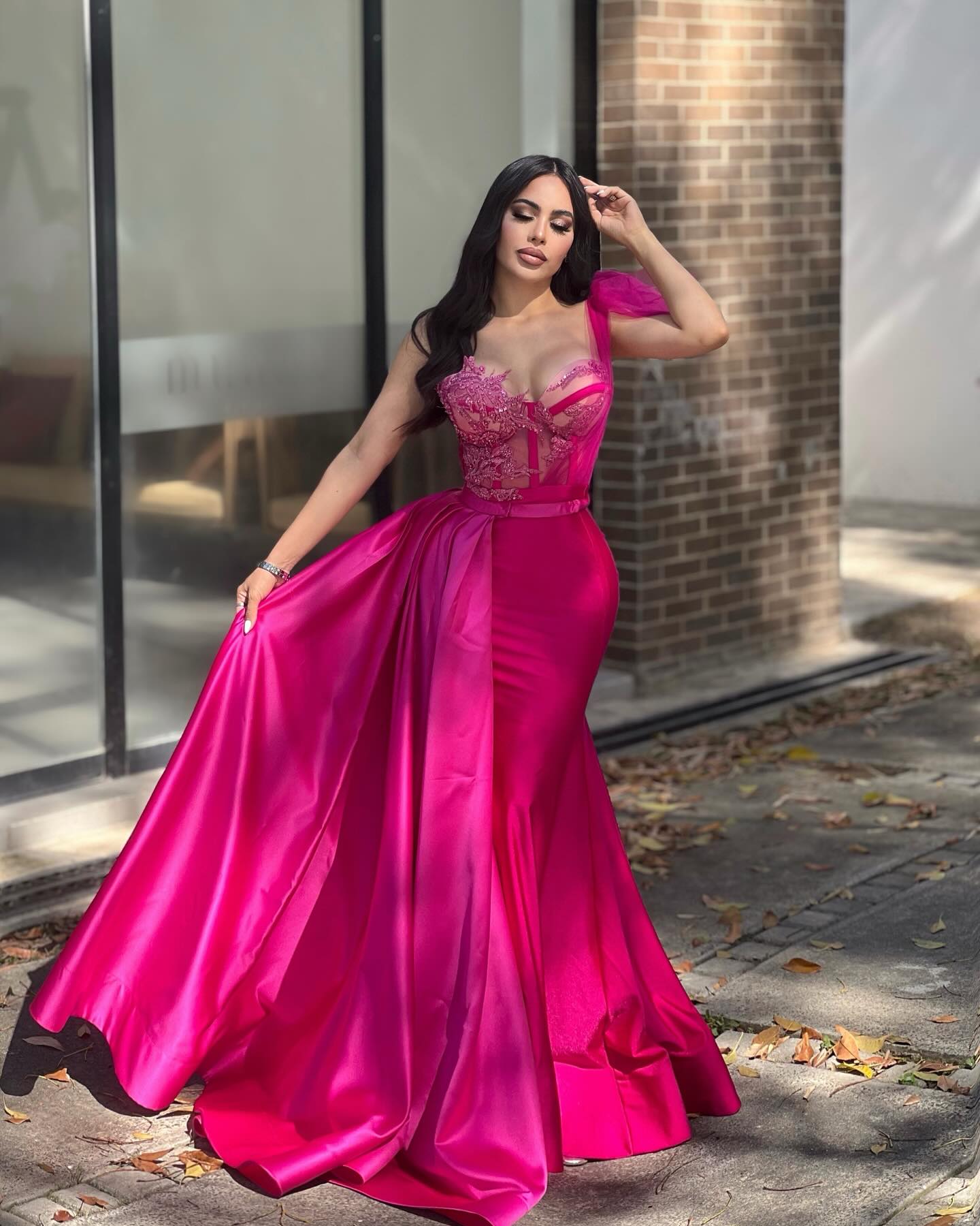 Stunning Appliqued Mermaid Prom Dresses With Detachable Train Beaded Evening Gowns Sweetheart Neckline Satin Special Occasion Formal Wear