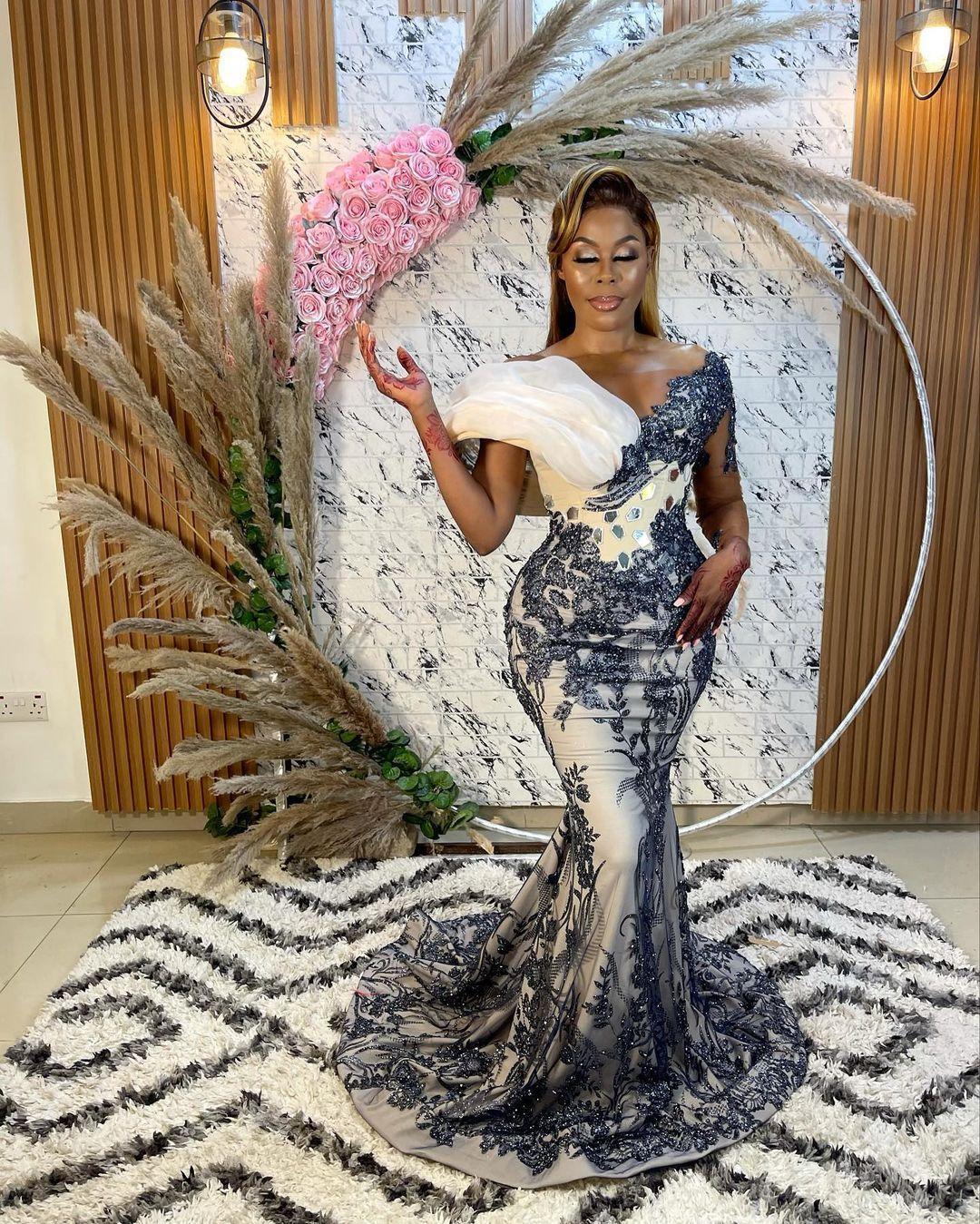 Dubai Arabic Major Beading Prom Dresses Sexig från axeln Long Mermaid Special Tillfälle Klänningar Slim Fit Sweep Train Women Second Reception Formell klänning CL3144