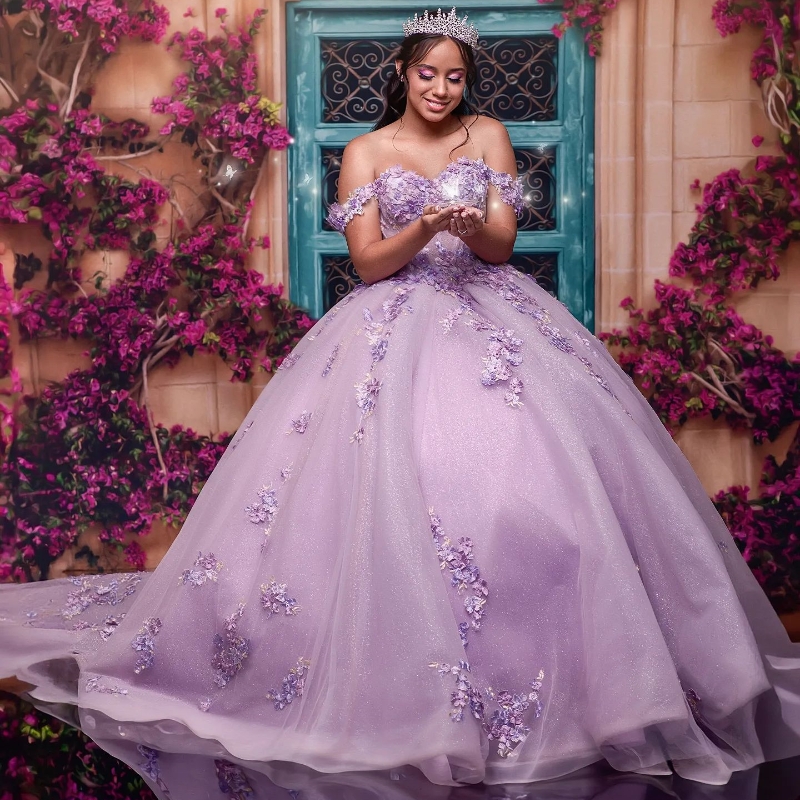 Lavendel glänsande av axeln quinceanera klänningar söt 15 bollklänning sexig älskling applikation spets tull lång fest klänning för flicka 2024