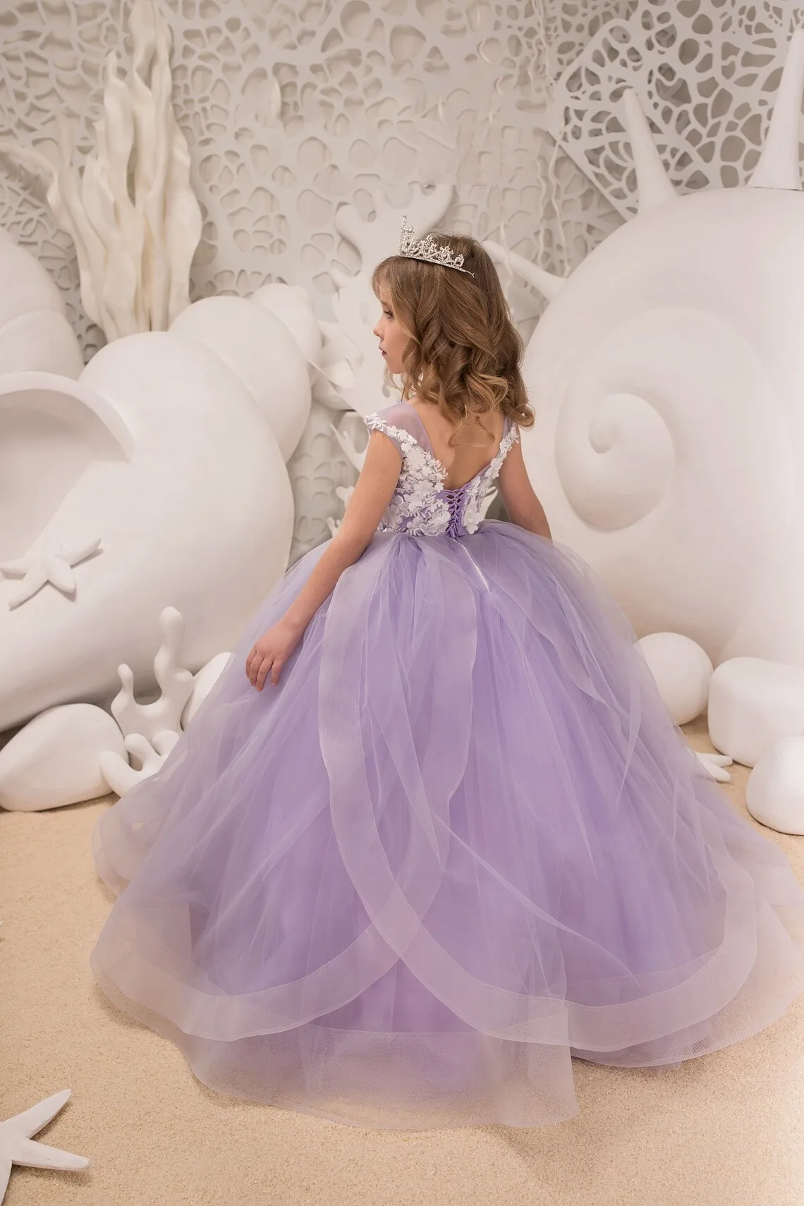 Elegant Long Purple Flower Girl Dresses Jewel Neck Tulle Sleeveless with Appliques Ball Gown Floor Length Custom Made for Wedding Party