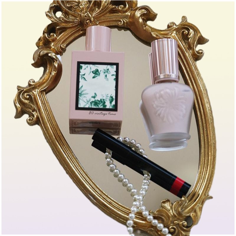 Lustra Vintage Mirror Znakomite makijaż łazienki Wiszące prezenty dla kobiety Damowe dekoracje domu 6822911