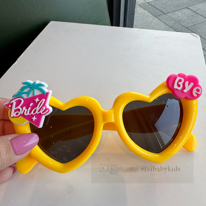 Sweet Barbie Girls Love Sunglasses kids letter butterfly applique love heart frame goggles children birthday photo glasses Z6524