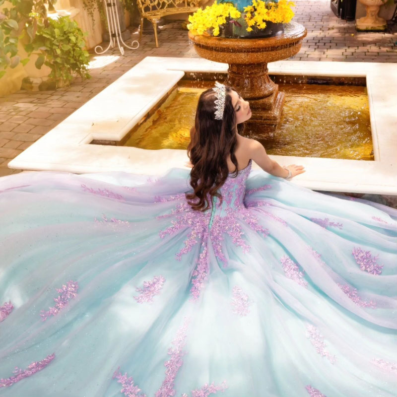 Robes de Quinceanera chérie bleu ciel pour 15 ans 2024 robe de bal sexy hors de l'épaule applique dentelle tulle longue robe de soirée pour fille