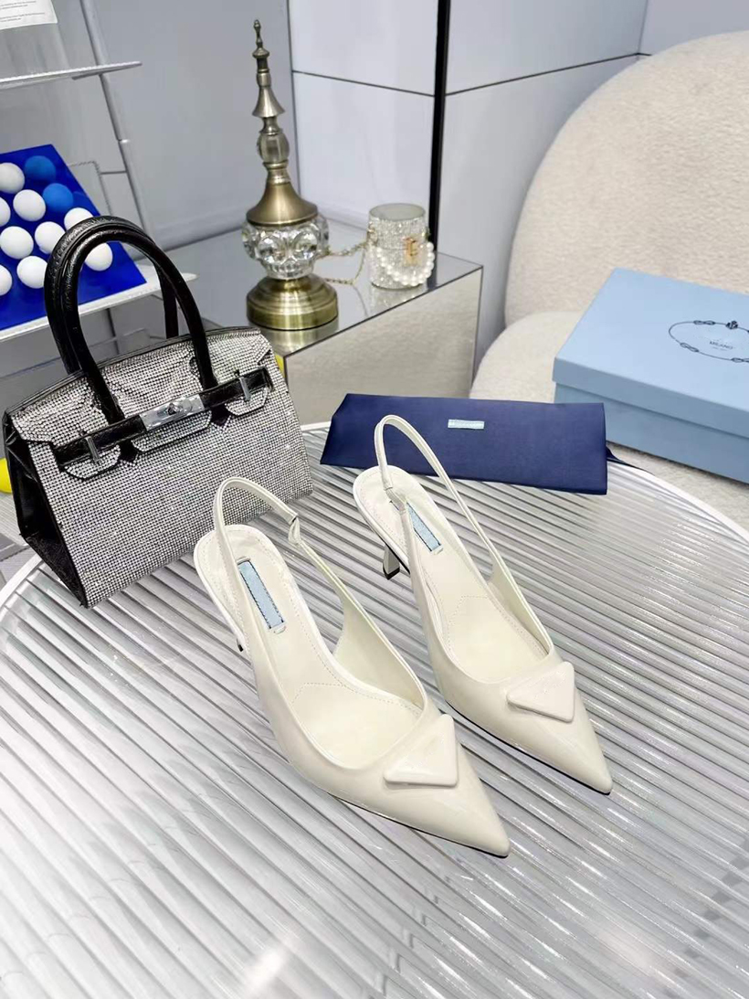 Fashion Sandals Pumps Triangle 75 mm Italy Perfect Women Pointed Toes Elasticated Slingback Strap White Leather Designer Wedding Party Sandal High Heels Box EU 35-43