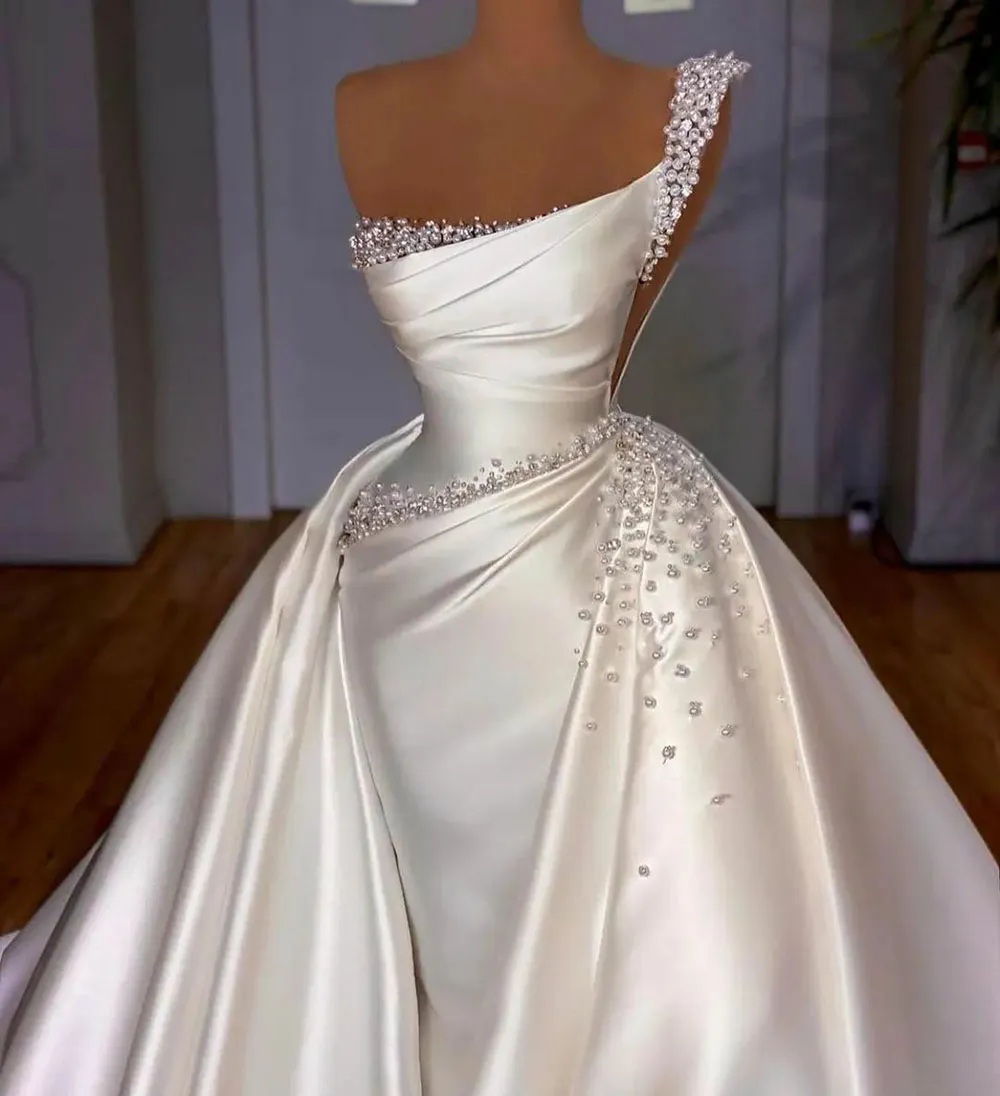 Satin Church Wedding Dress 2024 Elegant Vintage One Shoulder Pearls Beads Wedding Bride Gowns White Vestido De Noiva YD