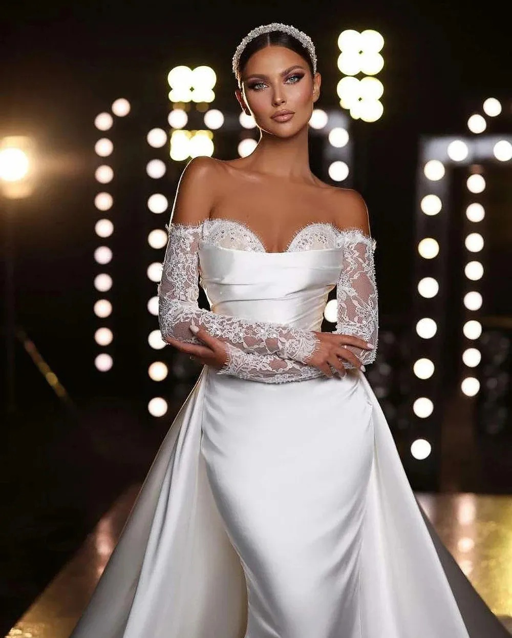Sexy Satin Off Shoulder Wedding Dress With Detachable Train Sweetheart Long Sleeves Lace Mermiad Women Bridal Formal Gowns Vestidos De Novia YD
