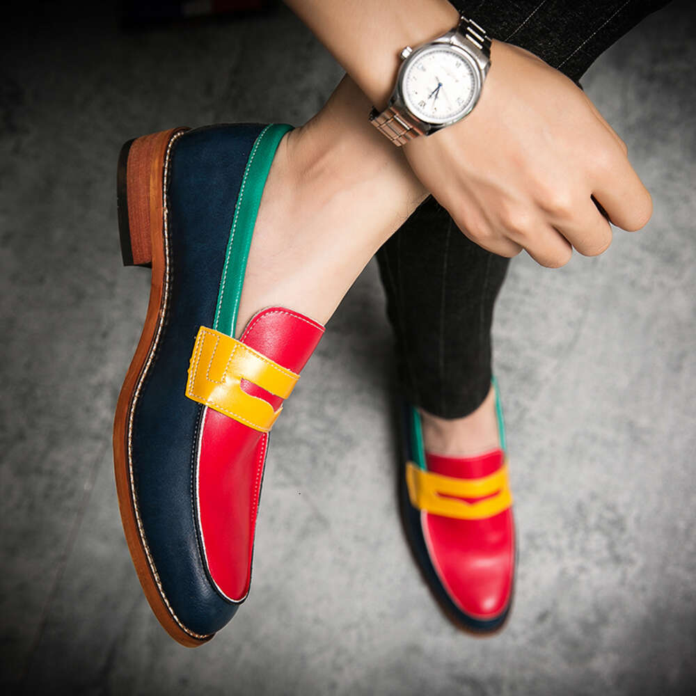 Nouveaux mocassins colorés pour hommes, chaussures décontractées à enfiler, chaussures de danse pour fête de mariage, à la mode, printemps-automne