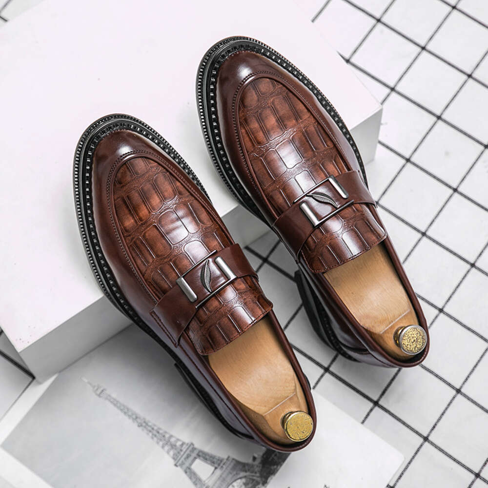 Business Crocodile Pattern Loafers Men's Slip-on Brown Office Leather Moccasins Male Dress Shoes Career Black Shoe 