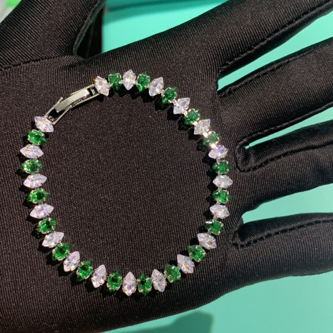 Bracelet bracelet de créateur bracelets de luxesimple bracelet de couple classique bracelet en diamant cadeau d'anniversaire cadeau de Saint Valentin bijoux de petite amie