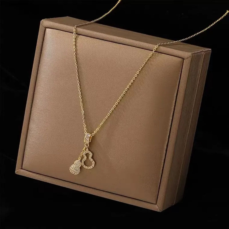 T GG 18k Gold Designer jewelry Designer Gourd Necklaces womens silver Pendant Necklace Luxury jewelry on the neck gift for girlfriend accessories wholesale