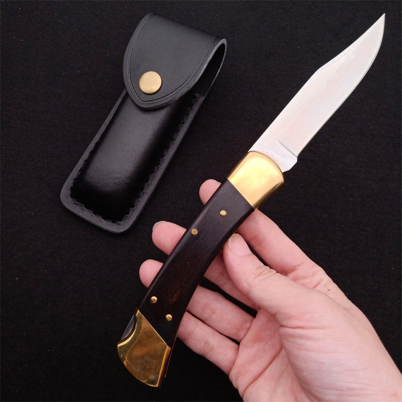 Klassisk toppkvalitet 110 Auto Tactical Folding Knife 440C Satin Blade Ebony med mässing Huvudhandtag EDC Pocket Knives med lädermantel