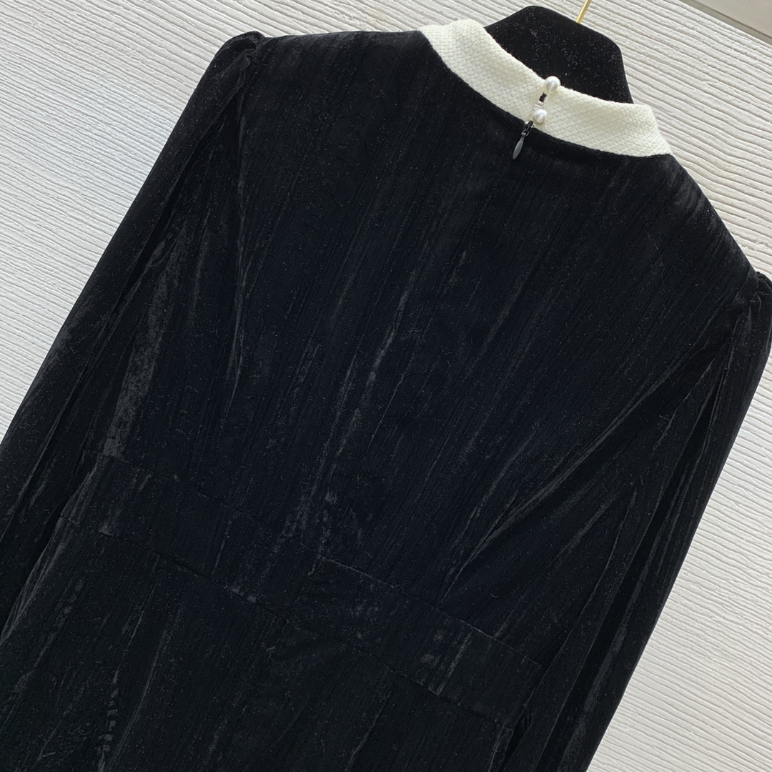 2024 Spring Black Contrast Color Beaded Velour Dress Long Sleeve Round Neck Panelled Short Casual Dresses B4J09