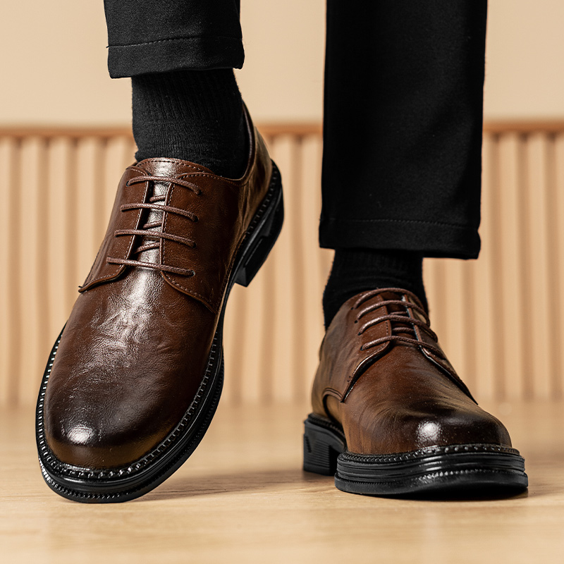 Zapatos casuales para hombres, zapatos de cuero de marca antideslizantes, zapatos Martin de moda, zapatos náuticos para hombres al aire libre, zapatos Derby populares, tallas grandes 38-44