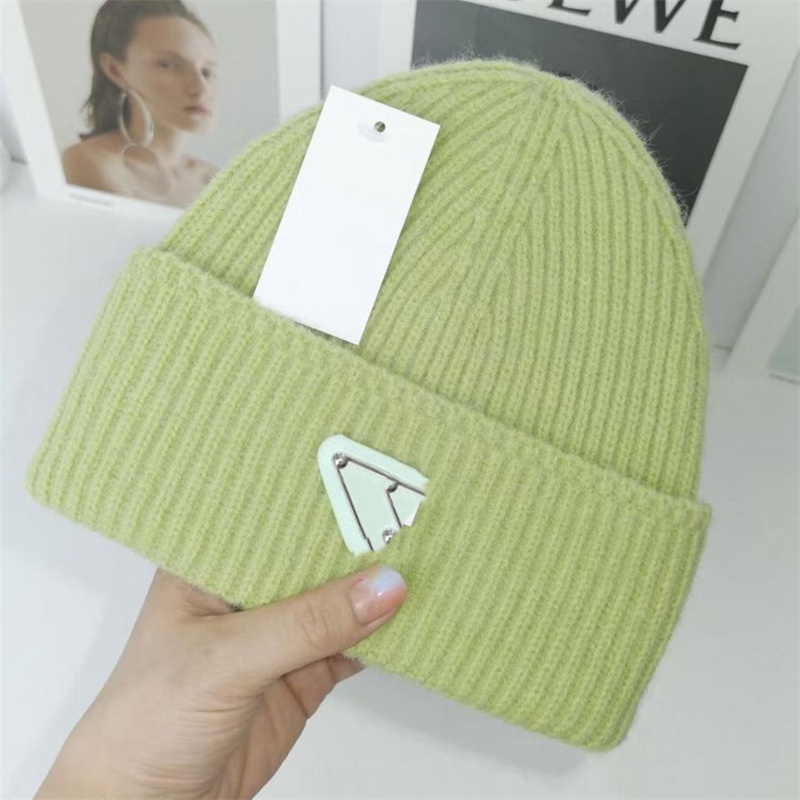 Chapeau tricoté de luxe Designer Beanie Cap Hommes His-and-Hers Ajustés Chapeaux Unisexe Cachemire Lettres Casual Skull Caps Mode En Plein Air 15 Couleurs Chapeau unisexe