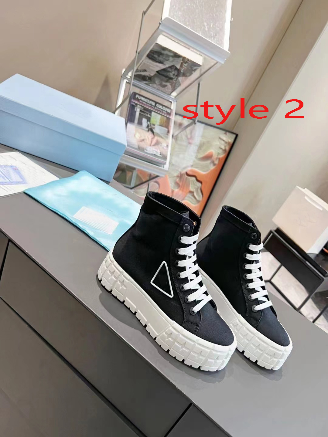 Chaussures décontractées Designer Femmes Chaussures Sneaker Formateurs Femme Lacets Sports High Cut Chaussures en cuir Fond épais Plate-forme de chaussure Lady Baskets Taille 35-40-41 US4-US10 avec boîte