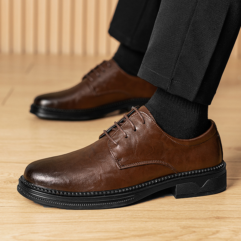 Zapatos casuales para hombres, zapatos de cuero de marca antideslizantes, zapatos Martin de moda, zapatos náuticos para hombres al aire libre, zapatos Derby populares, tallas grandes 38-44