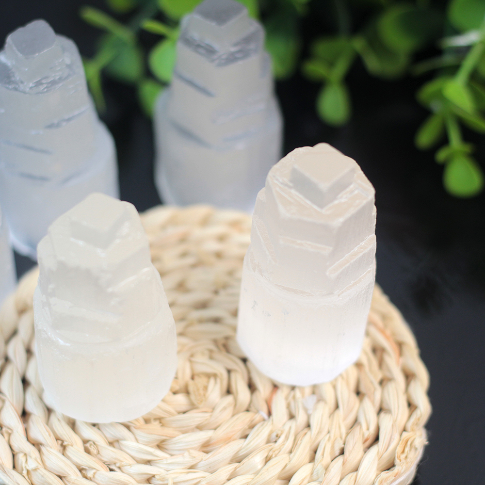 Torre de cristal de gesso mineral de quartzo natural gesso meditação cura pedra gesso cristal
