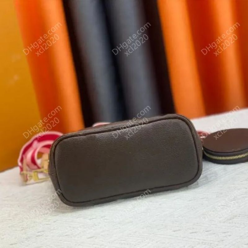 NOVA zhouzhoubao123 Bolsa clássica da moda bolsa feminina bolsas de couro crossbody VINTAGE bolsa de mão bolsa de ombro com gravação em relevo bolsas mensageiro #15804
