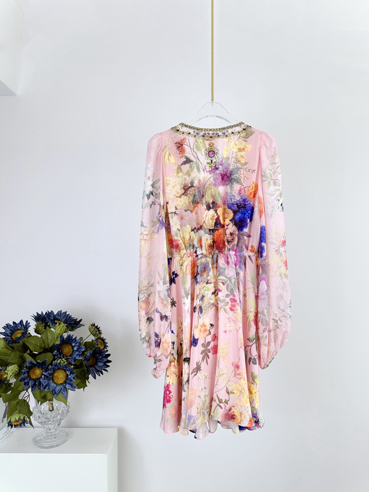 1.10 Wakacje Silk Floral Print Rhinestone V-Neck Lantern Rleeve mini sukienka Kobiety boho koronkowy dziob