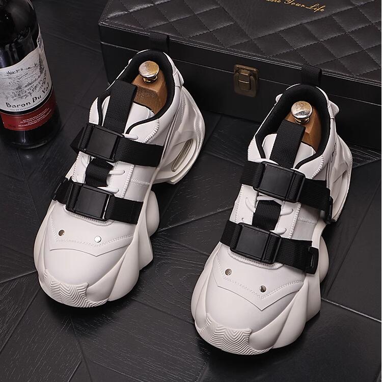 Chaussures pour hommes à la mode printemps nouvelle Version coréenne de chaussures décontractées chaussures de sport à semelles épaisses petites chaussures blanches 10A28