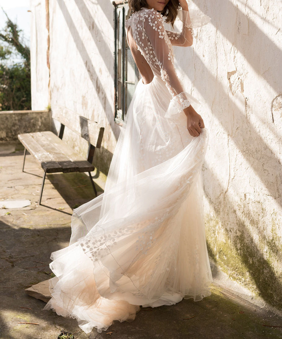 Abiti da sposa da spiaggia avorio fata Abito da sposa a maniche lunghe senza schienale in pizzo con collo gioiello in pizzo Boho Bohemian