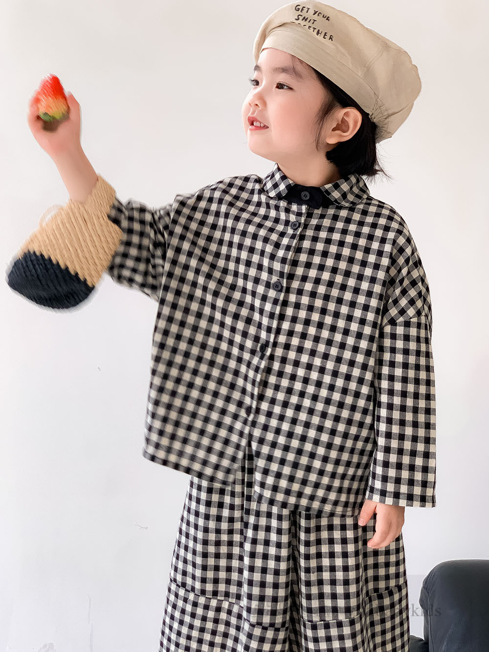 2024 Spring Girls Plaid Sets Sets Dzieci Lapel długie rękawa luźne spodni szerokopasmowe nogi Dzieci kratowe swobodne stroje Z6636