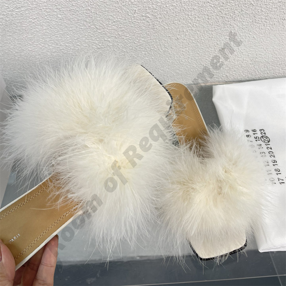 2024 Furry Square head Slippers MM6 teddy flat fluffy slipper sandals letters Paris French Sandal Flat non-slip plush women shoe Black red blue white pink with box