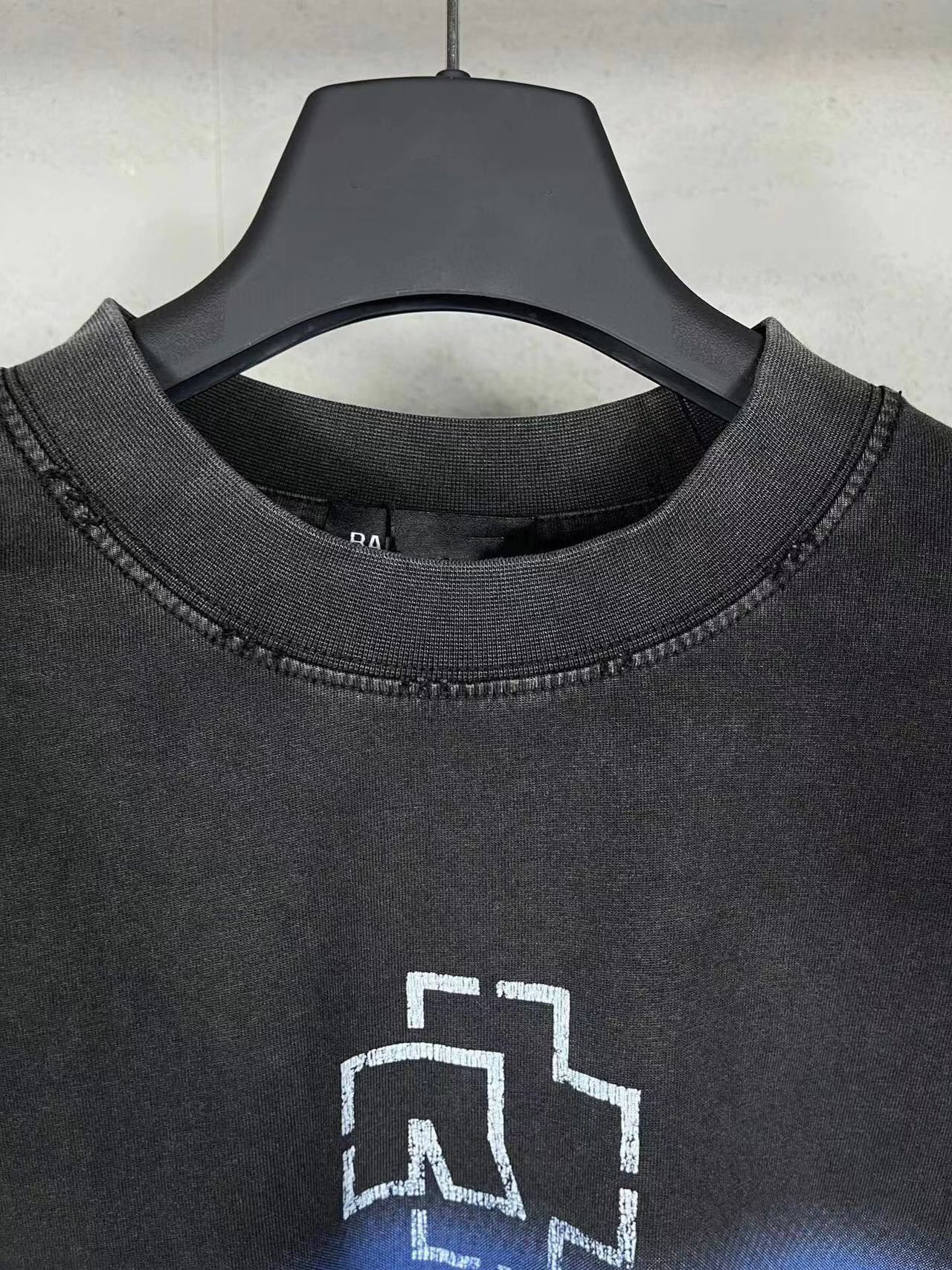 B Brand Herren-Sweatshirts, Retro-Distressed-Character-Print, Unisex, lockeres T-Shirt mit langen Ärmeln