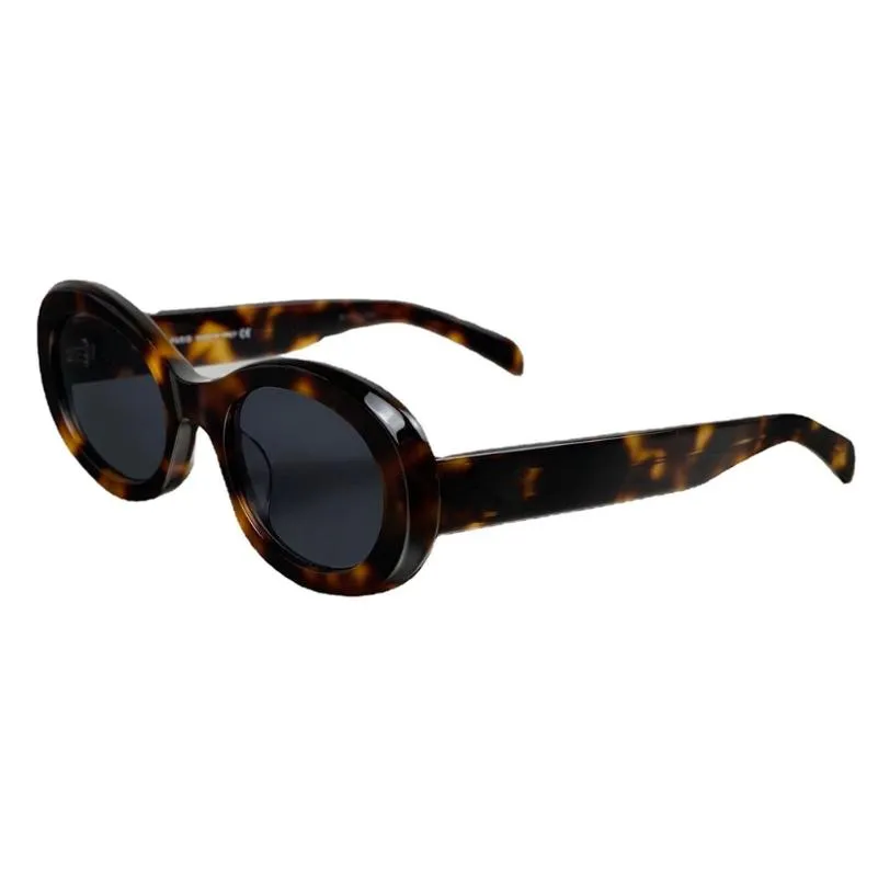 Mode lyxdesigner solglasögon för kvinnors män glasögon strålar för samma solglasögon som Lisa Triomphe Beach Street Photo Small Sunnies Metal Full Frame