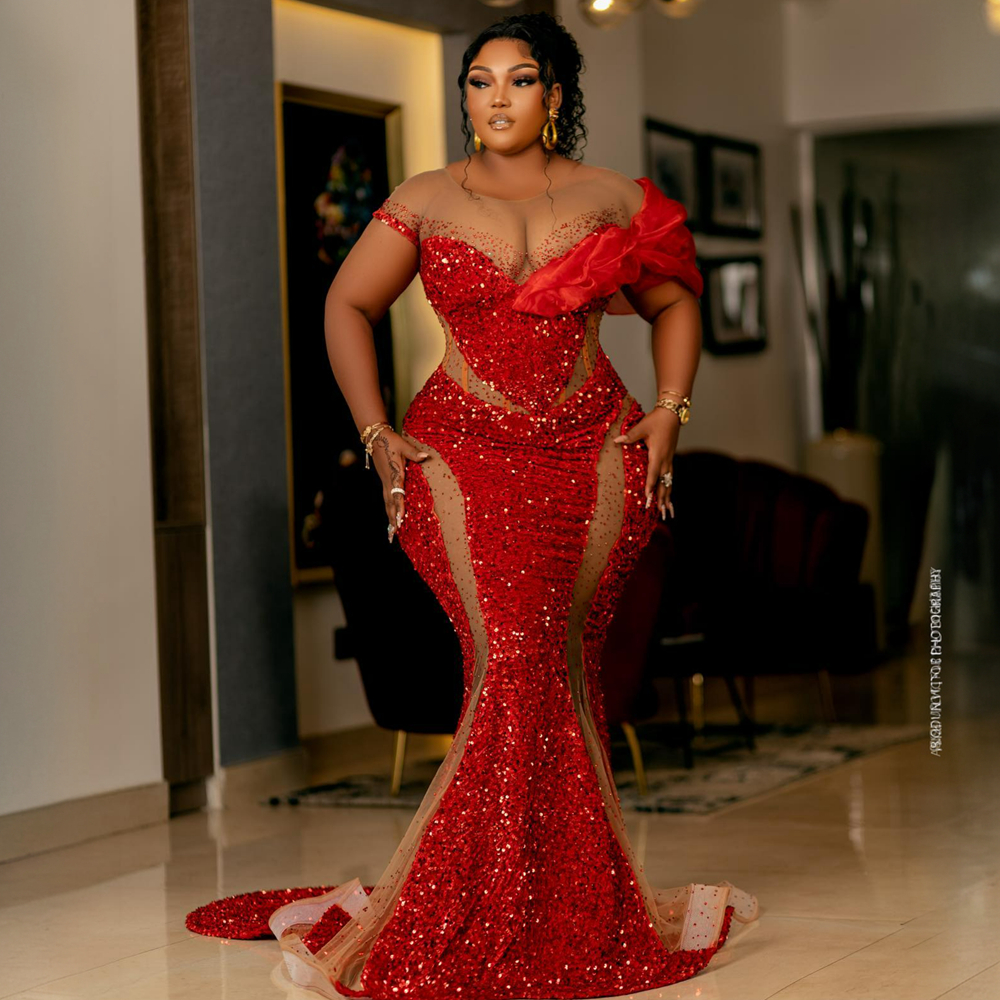 Aso Ebi Robes De Bal Grande Taille Rouge Sirène Paillettes Scintillantes Dentelle Manches Courtes Robes De Soirée Formelles Robe De Fête D'anniversaire Robes De Fiançailles Robe De Sorrie AM374