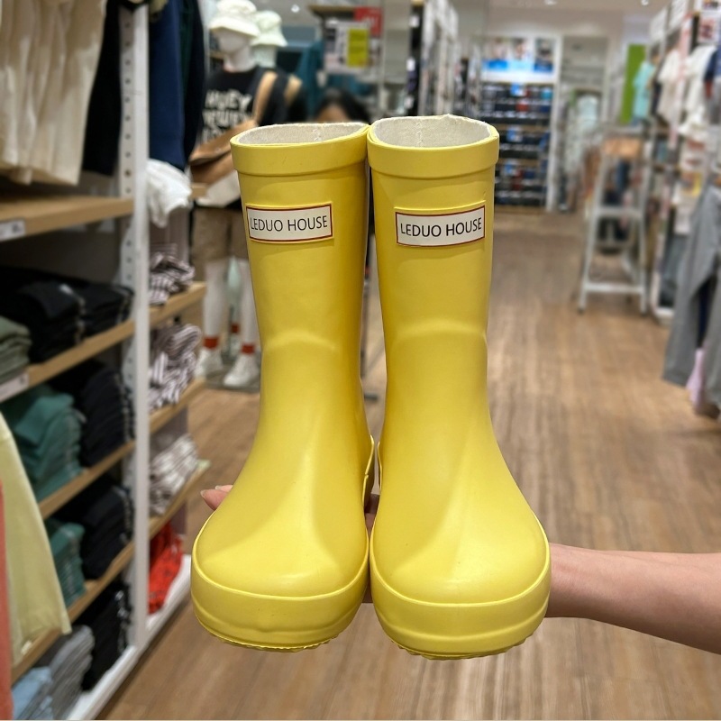 Fashion children Rain Boots Kids letter printed PVS short boot boys girls Season Proof Water Knee Boot British Style Martin Shoes S1022