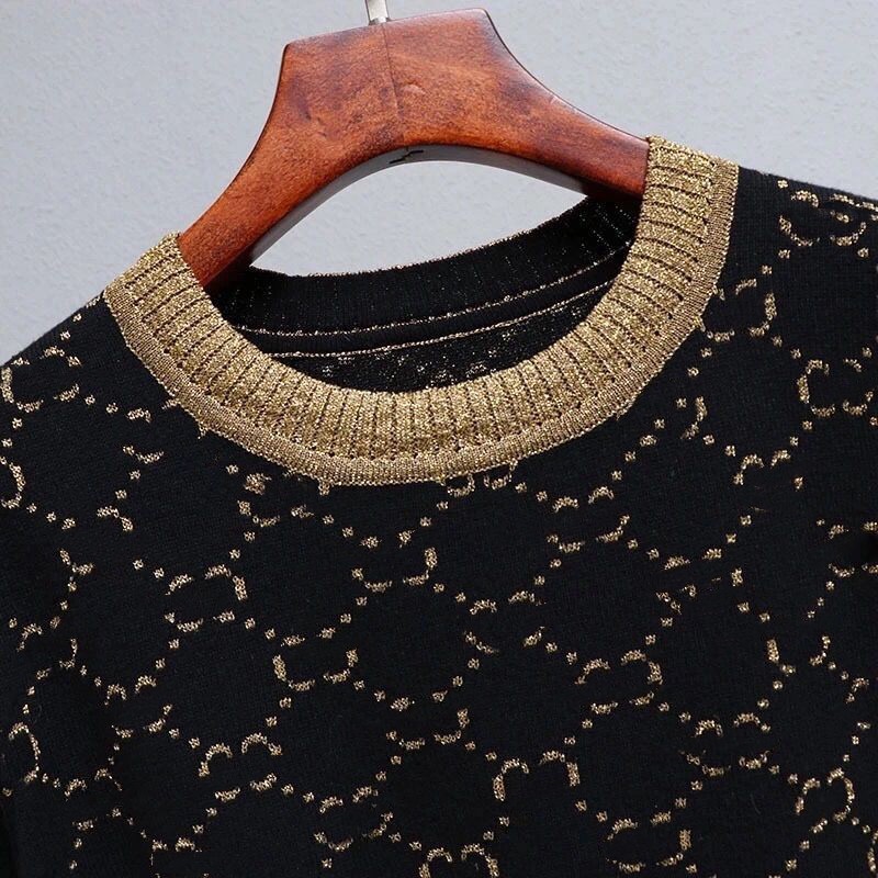 Maglione lavorato a maglia cucito con linea dorata jacquard con logo a maniche corte o scollo da donna SMLXL
