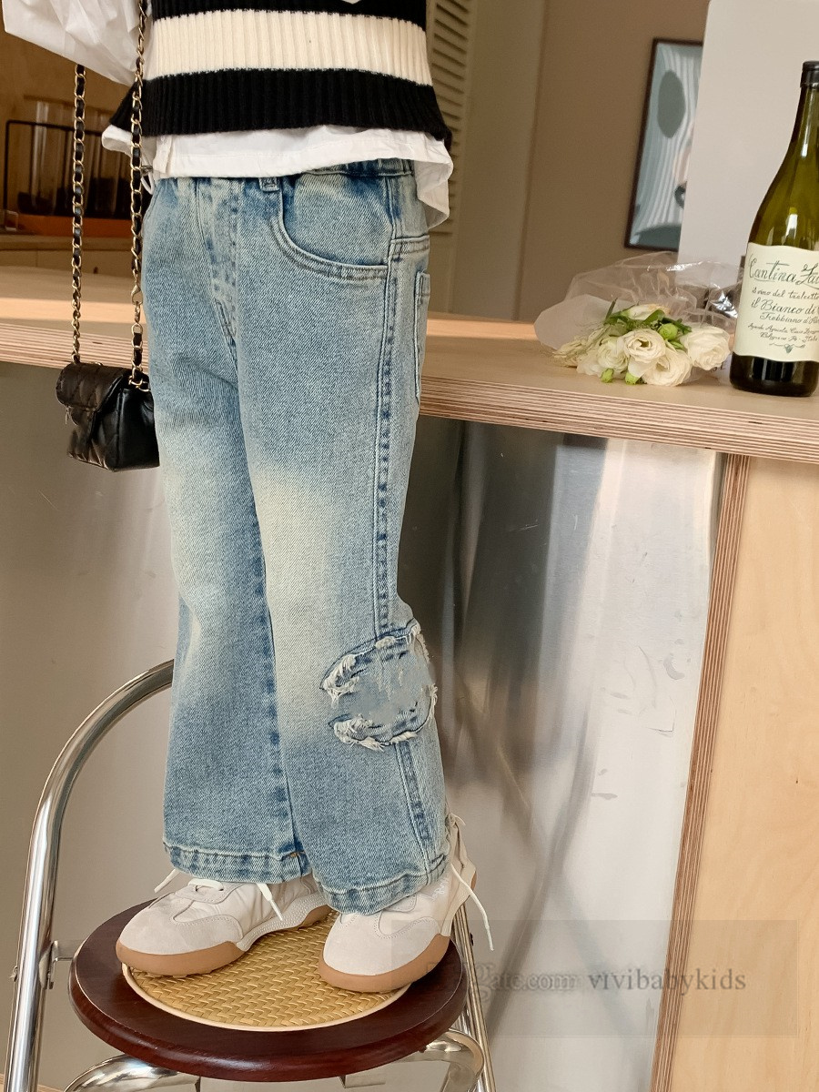 Lady stijl Meisjes brief borduren jeans kids elastische taille denim uitlopende broek 2024 lente kinderen boot cut cowboys broek Z6703