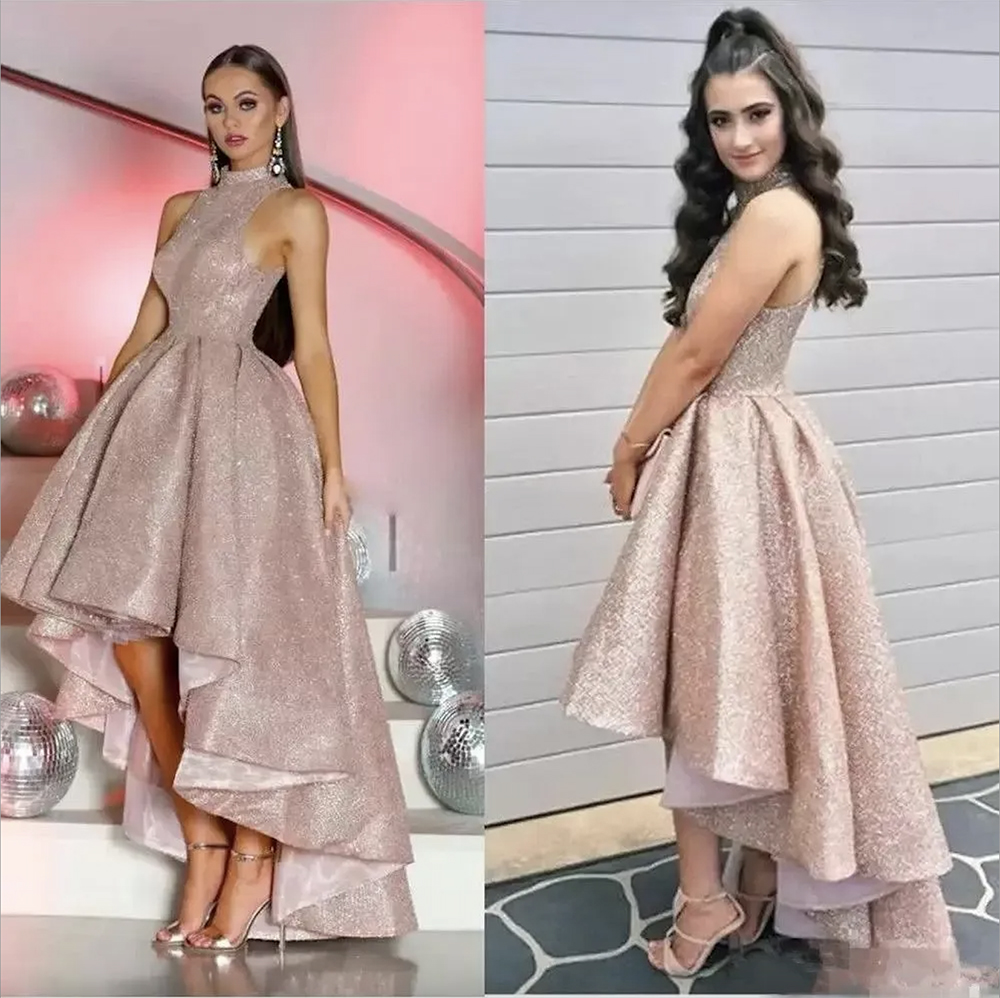 Roségoldene Heimkehrkleider, Neckholder, High-Low-Glitzer, kurze Ballkleider, Cocktailkleid, benutzerdefiniertes Vestido de Novia, Abschlussfeier-Kleider in Übergröße