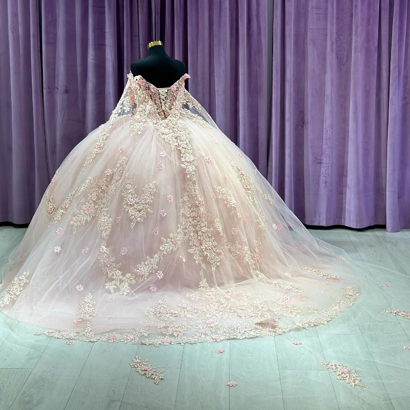 Mexico Roze Baljurk Quinceanera Jurk Voor Meisje Kralen 3D Bloemen Applique Met Cape Verjaardagsfeestje Jurken Prom Jurken Sweet 16