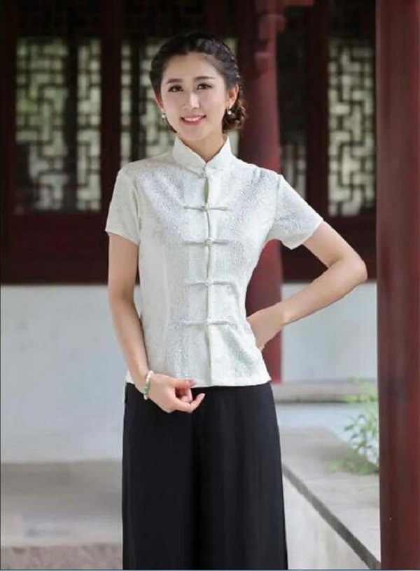 Vente en gros Chinois Traditionnel Femmes Veste À Manches Courtes Satin Dentelle Tang Manteau Casual T-shirt Slim Tops Blouse Taille M L XL XXL 3XL