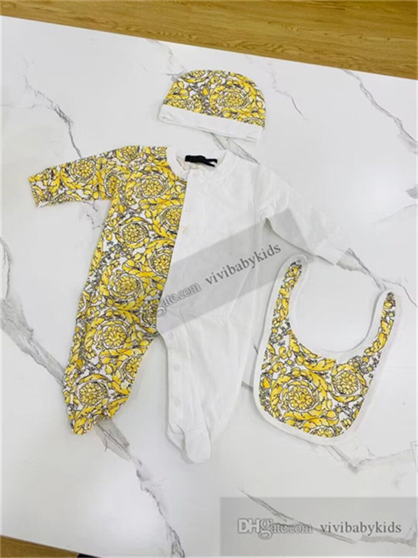 Luxury Newborn letter embroidery long sleeve Rompers Suits Baby Sleeping Wear Jumpsuit cotton Bedding Blankets Hat Bib Diaper Infant clothing gift S1035