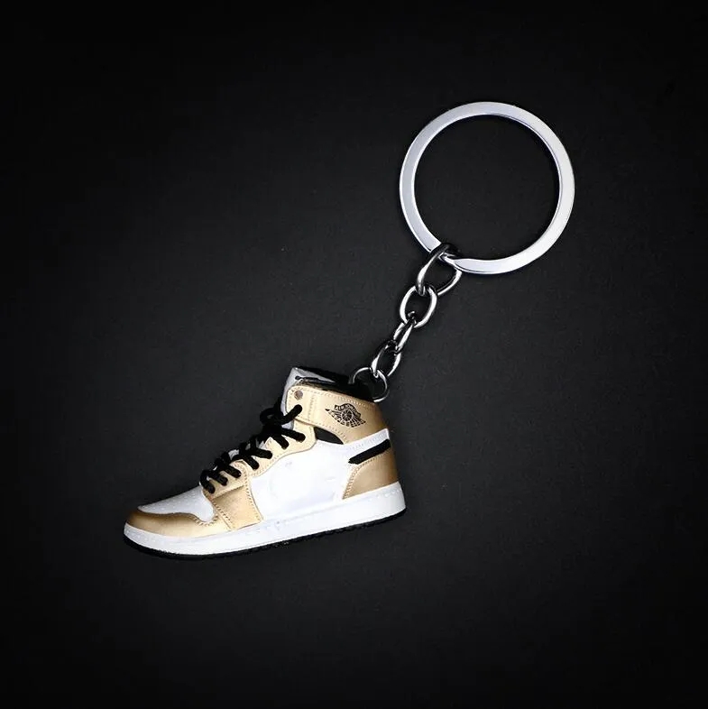 3D Mini Creative Sneakers Shoes Keychains For Men Women Sports Gym Shoe Keychain Bag Pendant Basketball Key Chain Jelwelry Accessories O5CC