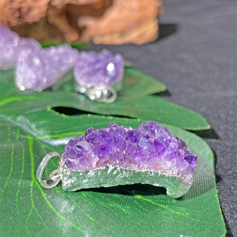 Natural Uruguay Amethyst Gemstone Oregelbundet Cut Quartz Purple Crystal Diy Necklace Making Handmade Make Accessories