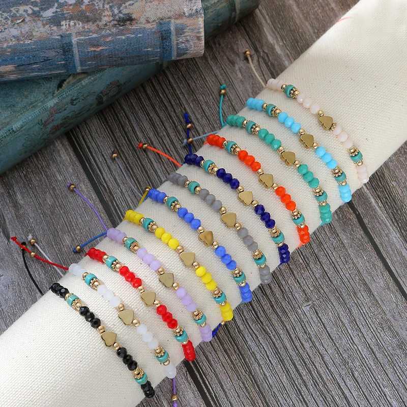 Bedelarmbanden 12-delige meerkleurige armbandenset Hartbedels Kralenarmband Verstelbare touwarmband Sieraden voor meisjes, kinderen, volwassenen