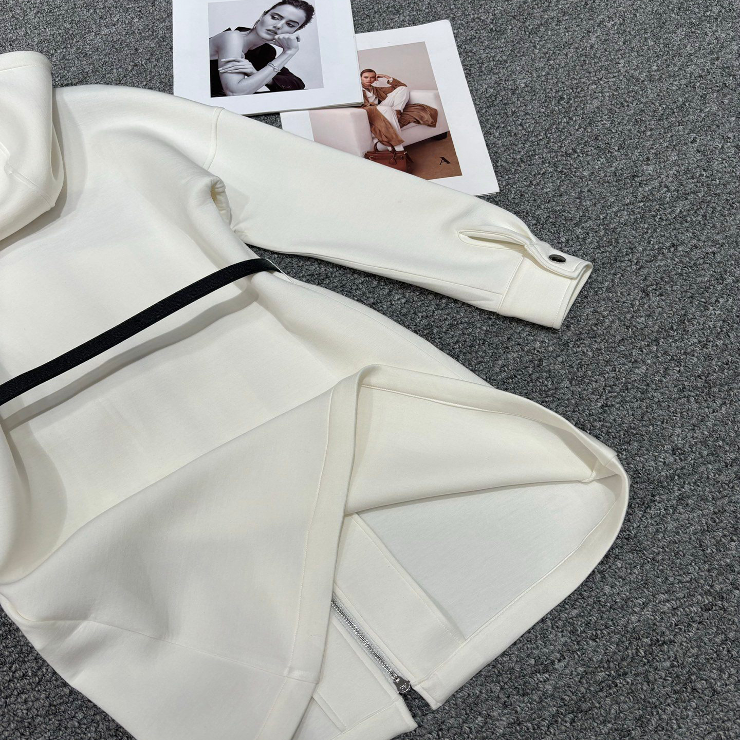 Designer de vestidos femininos peito triângulo etiqueta strass moda colete confortável macio algodão feminino com capuz zip vestidos
